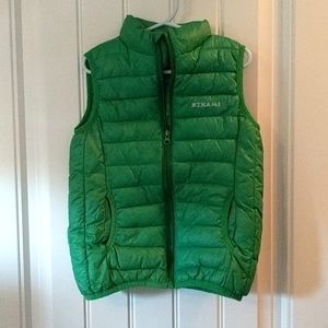 Kids green puffer vest